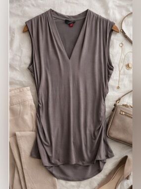 Vince Camuto Ruched Blouse Soft Gray V-Neck Flowy Work Top M